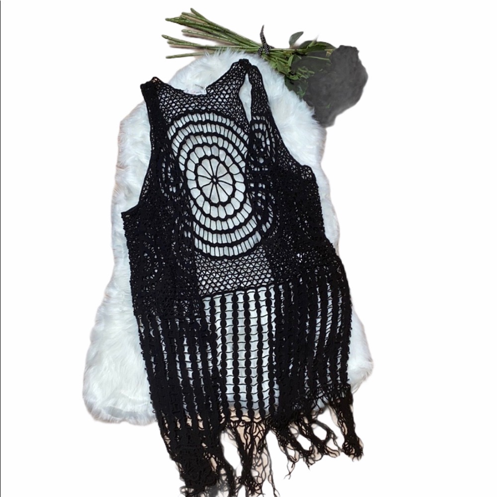 Love Tree Happens crochet knit vest black Large